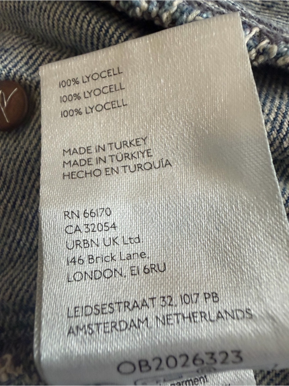 We The Free Medium Blue Denim Jeans with Contrast Stitching - Picture 8 of 9